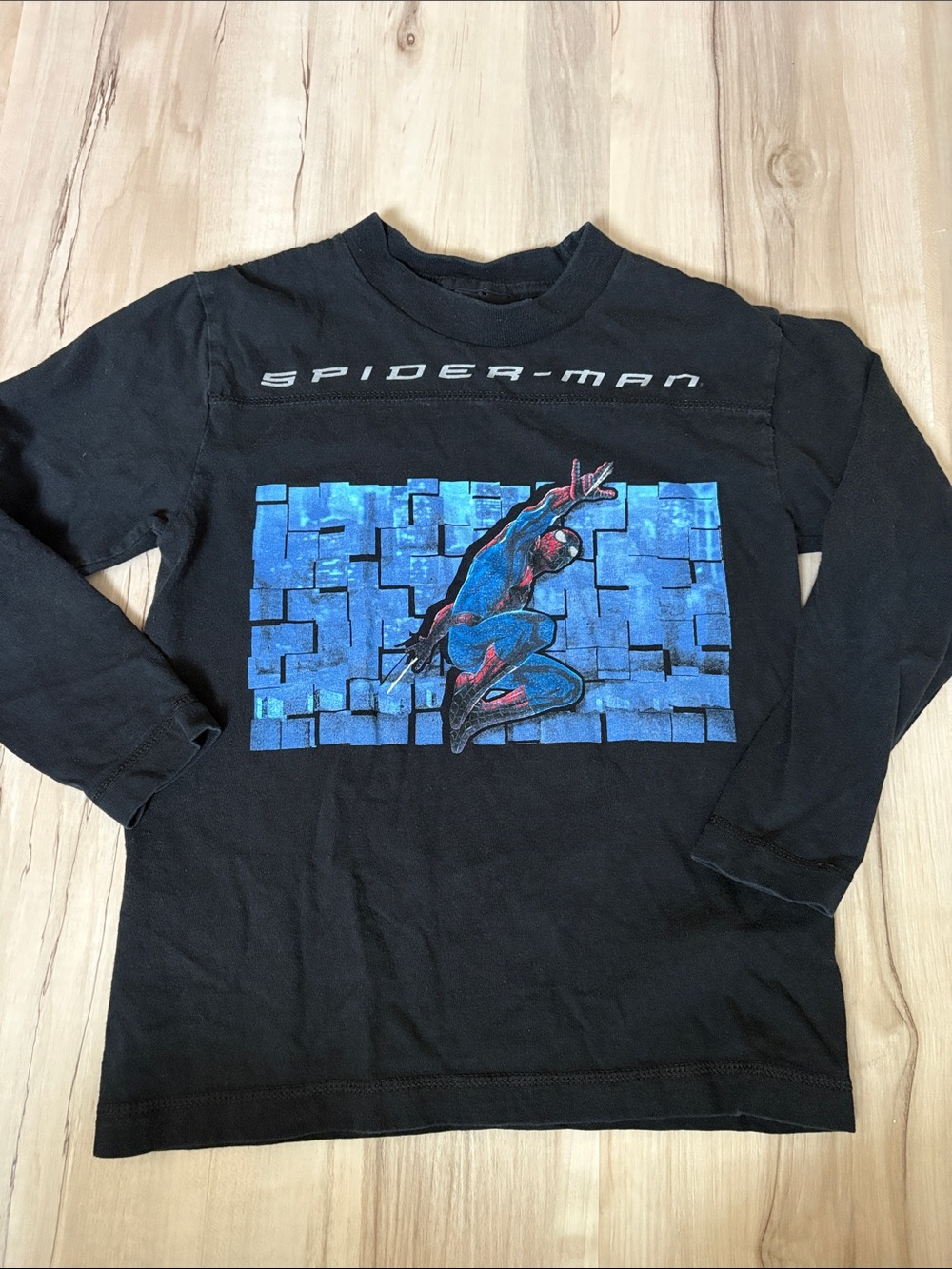 Vintage Y2K Marvel Spider-Man Wall Crawler Long Sleeve T-Shirt